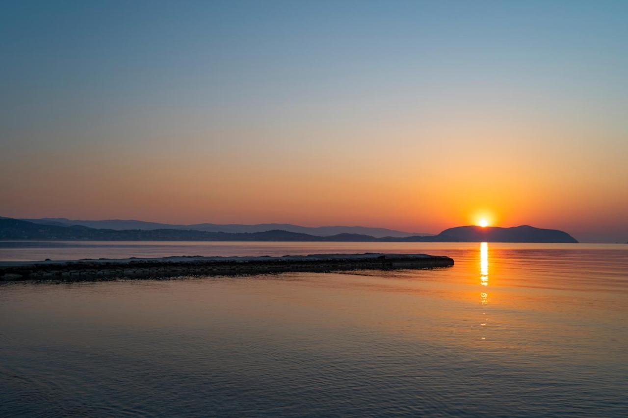 Galaxy Hotel Porto Heli Esterno foto